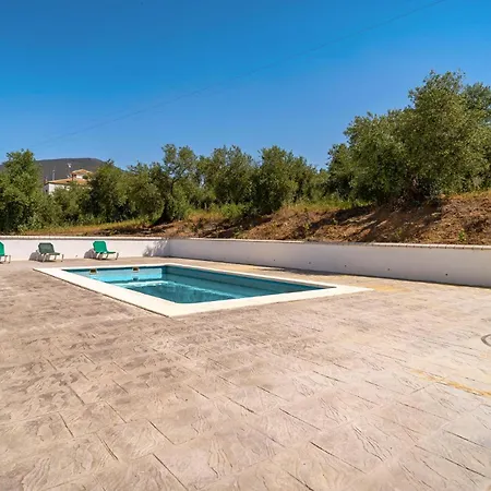 Lovely In With Wifi Holiday home